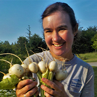 profile picture of melissa holding turnips