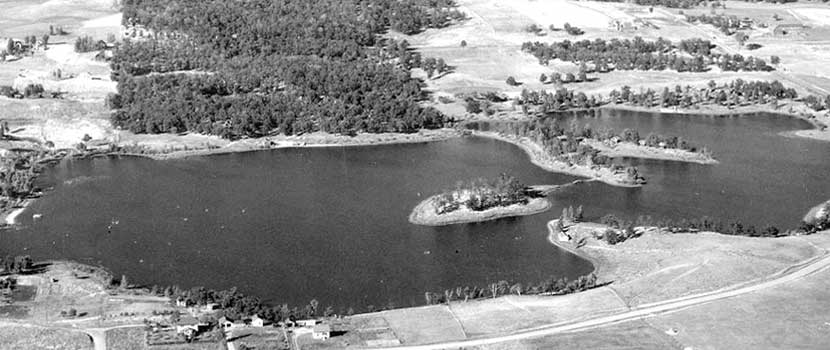 An historic aerial view of Silverwood Park. 
